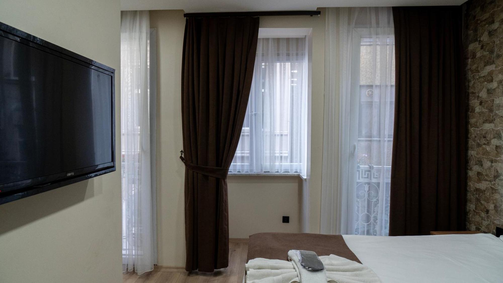 Mila Taksim 3*