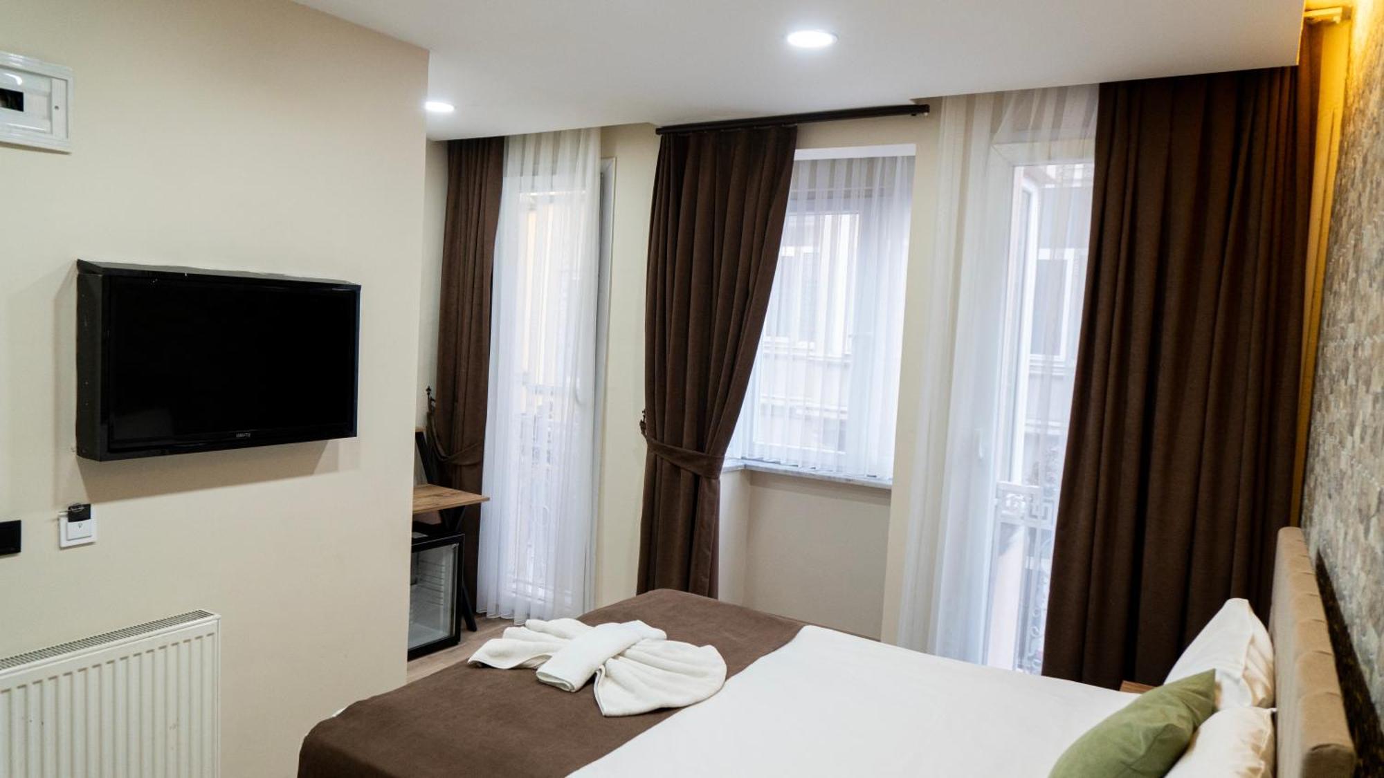 Hotel Mila Taksim 3*