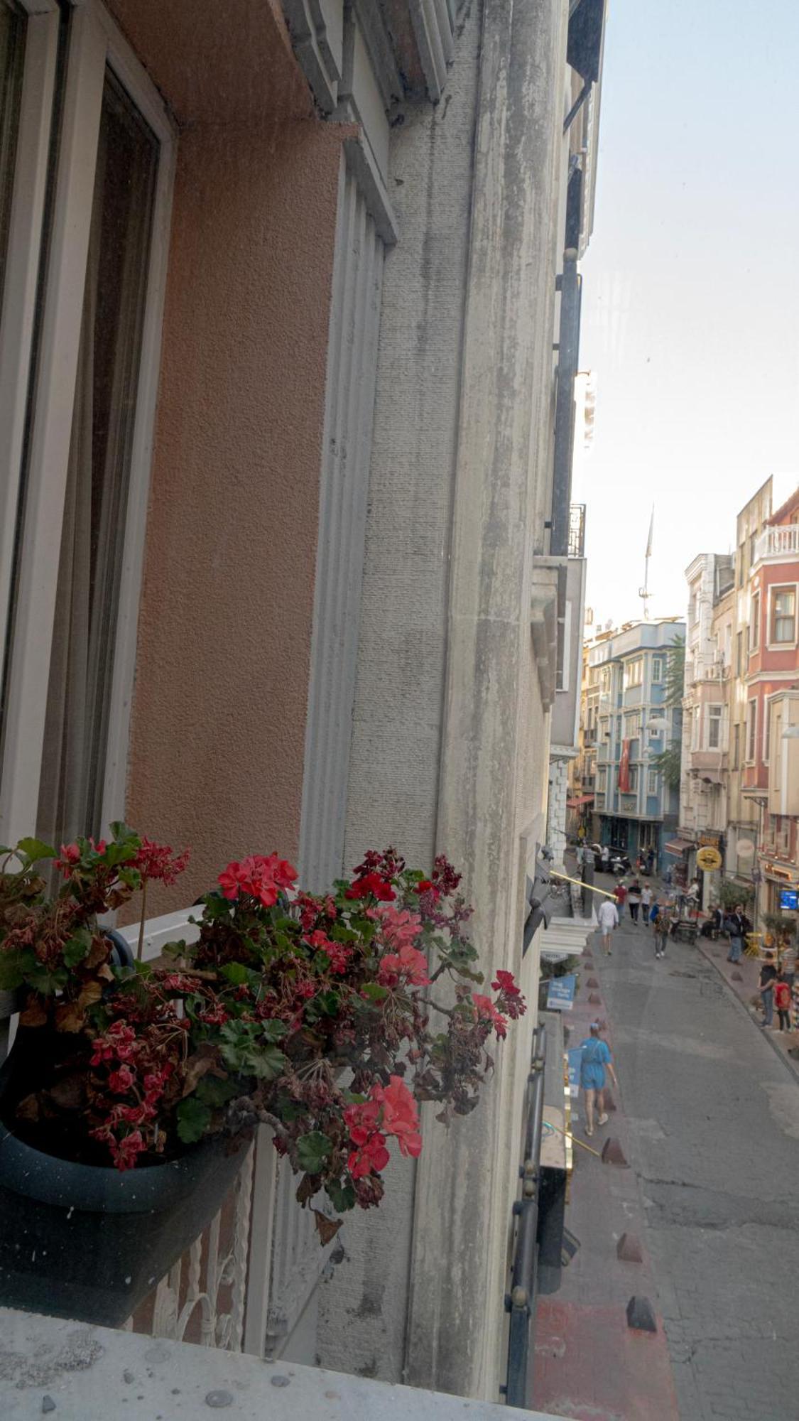 Hotel Mila Taksim 3*